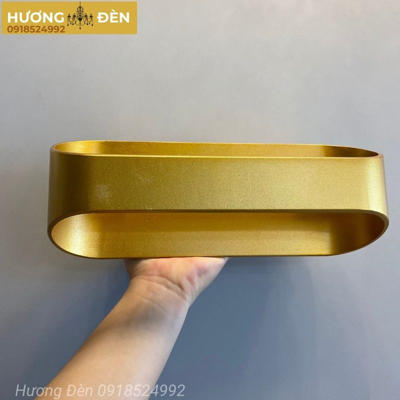 den-vach-tuong-thiet-ke-chinh-hang-vk44